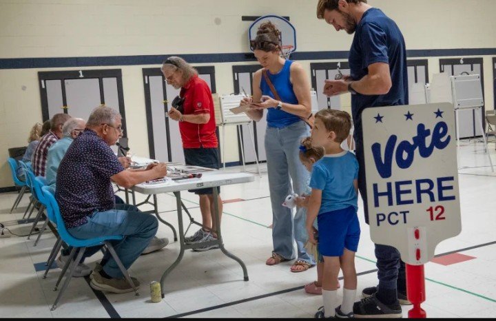 The Trump administration still aims to make state citizenship lists ahead of midterms