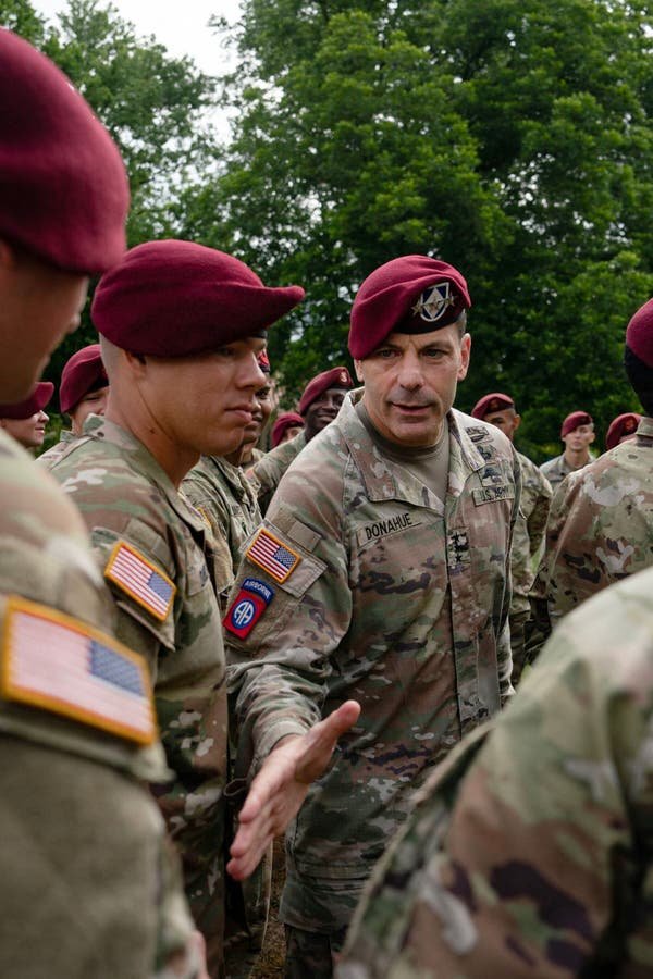 The Battle to Save General Donahue From Hegseth’s Army Purge