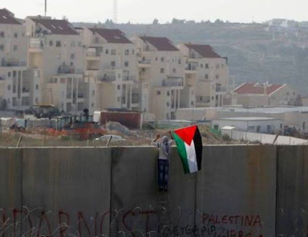 Animated map shows spread of illegal Israeli settlements across Palestine