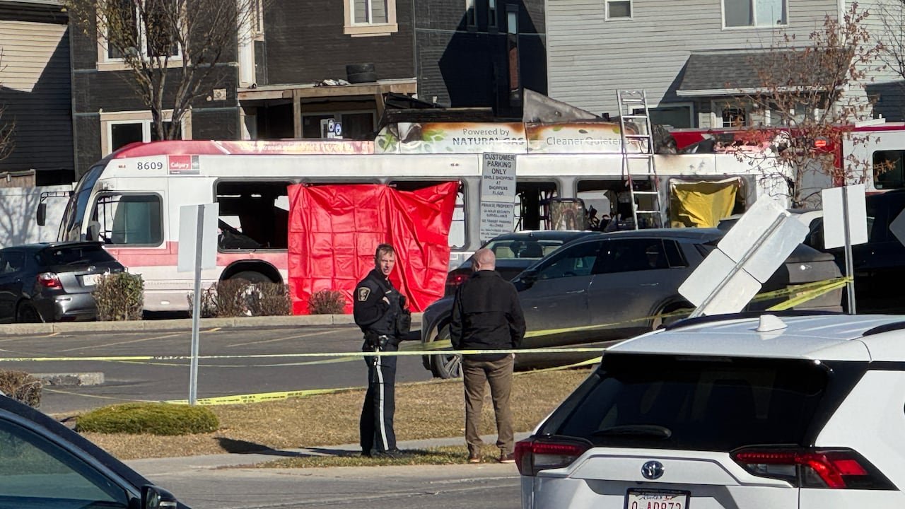 3 dead and 16 injured after fiery bus crash in Calgary